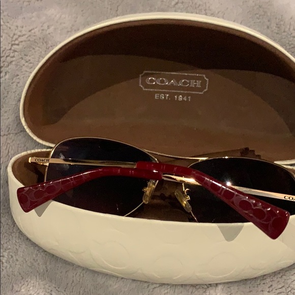 Coach sunglasses - Picture 2 of 4